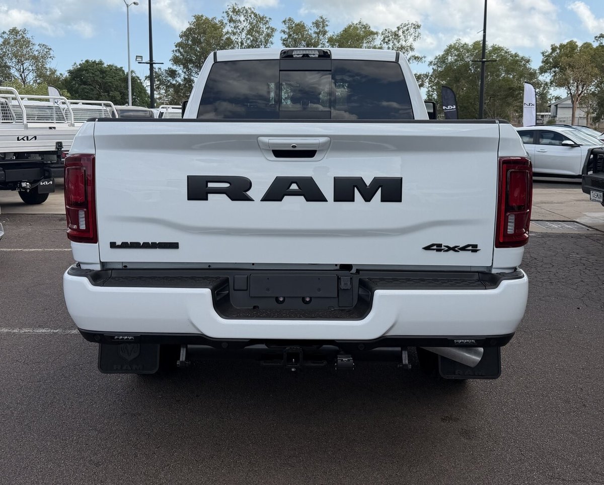2026 Ram 2500 Laramie STD image 6