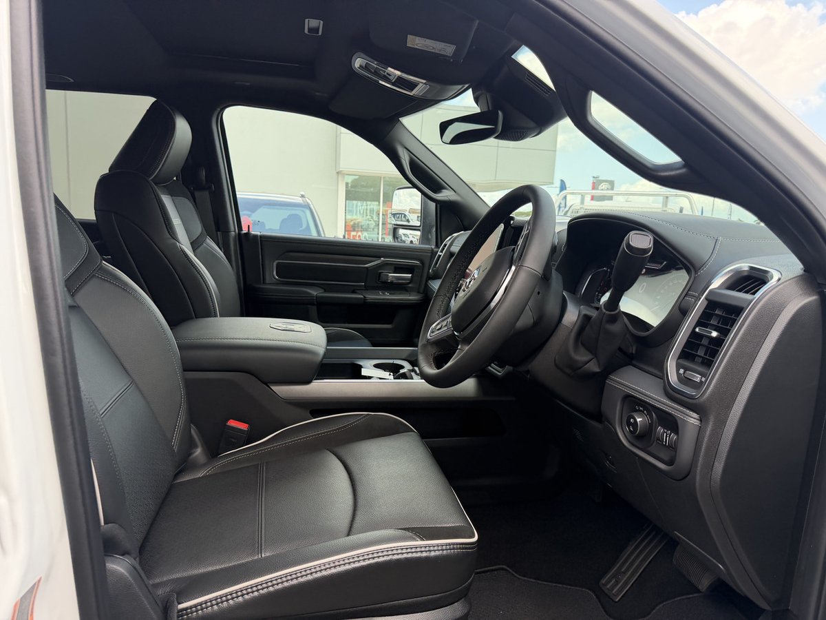 2026 Ram 2500 Laramie STD image 10