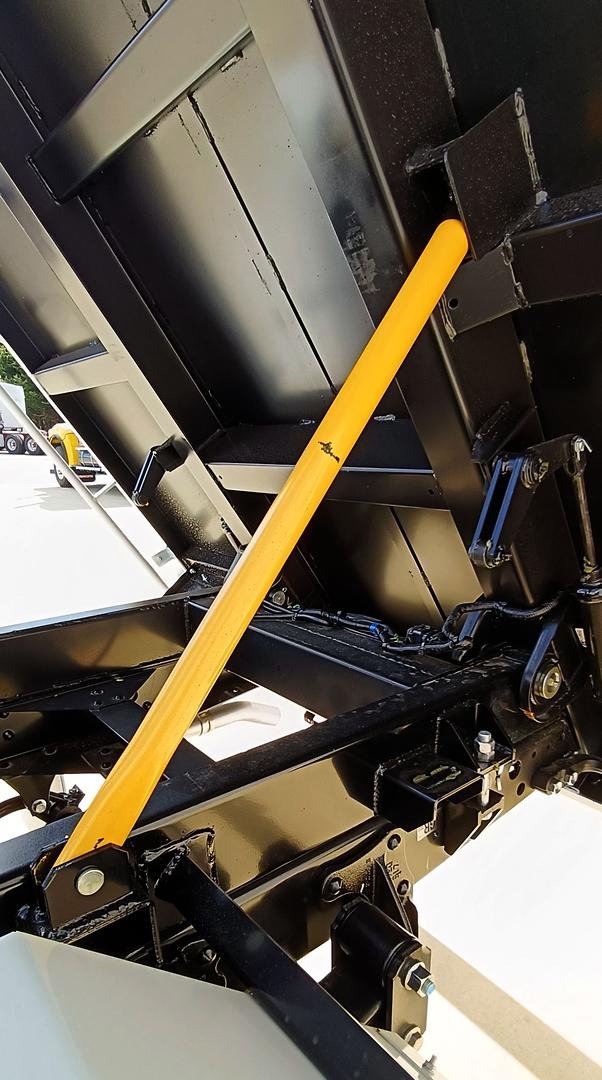 2026 Isuzu N Series NPR 45/65-175 DT D34 Tipper image 8