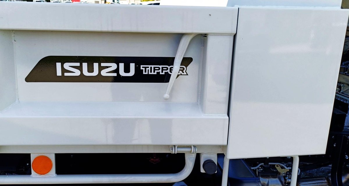 2026 Isuzu N Series NPR 45/65-175 DT D34 Tipper image 4
