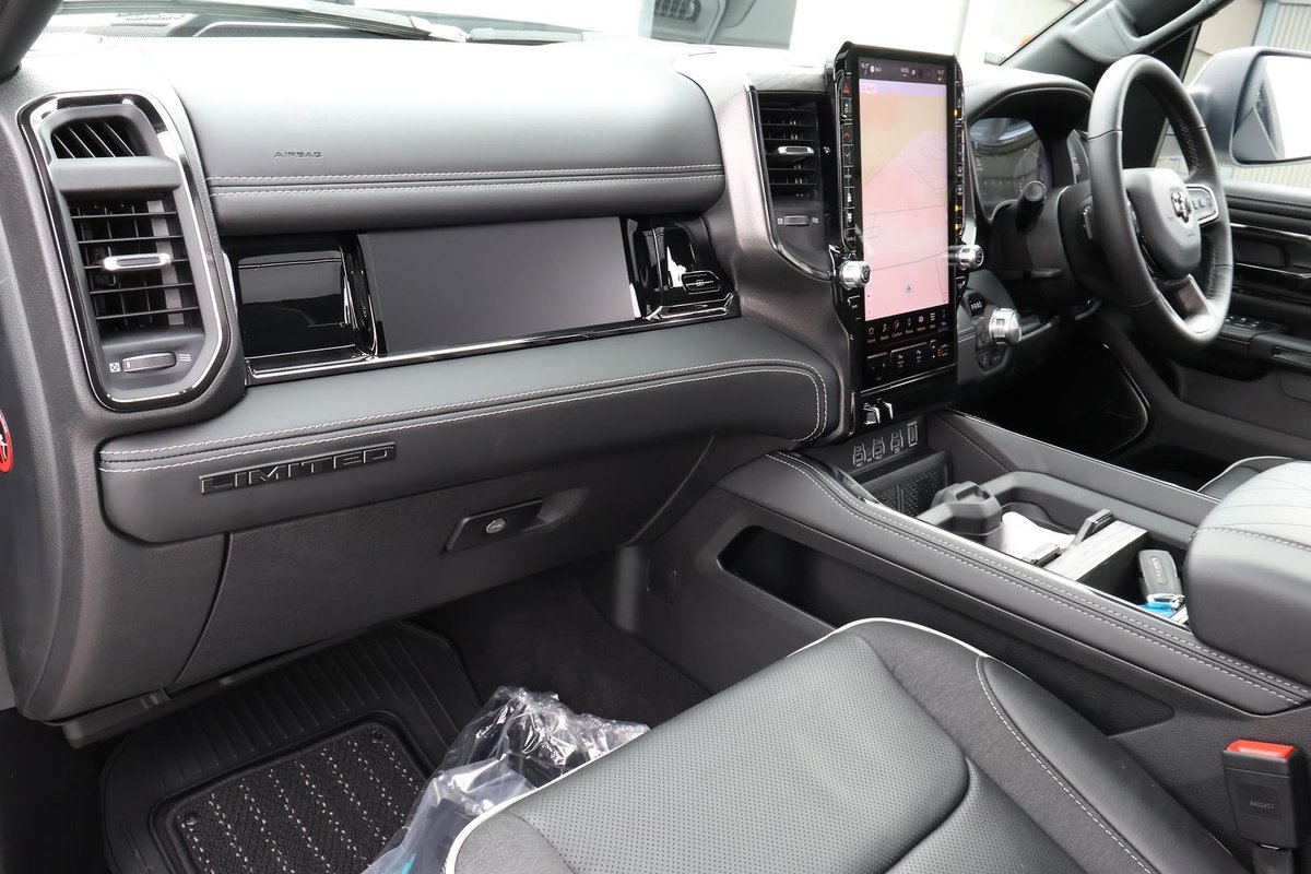 2026 RAM 1500 Limited Hurricane HO RamBox DT MY26 4X4 Dual Range image 26