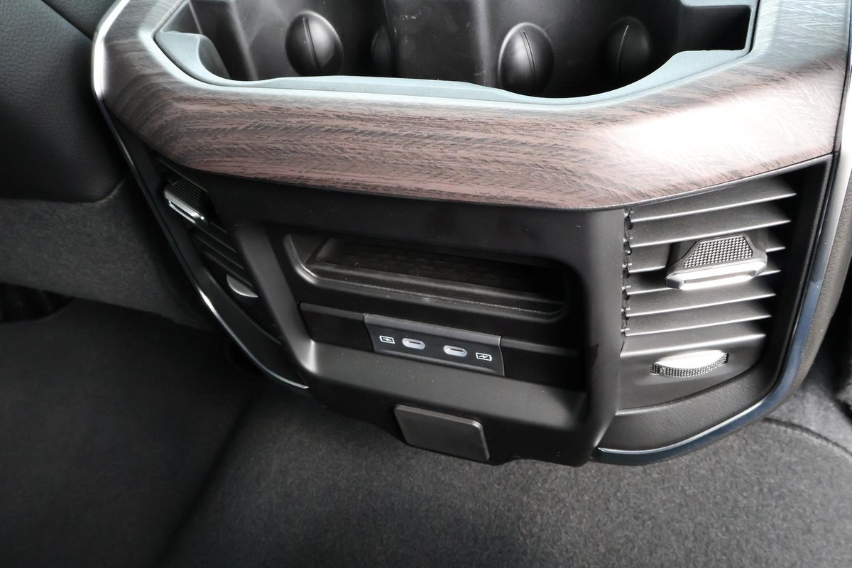 2026 RAM 2500 Laramie DJ MY26 4X4 Dual Range image 29