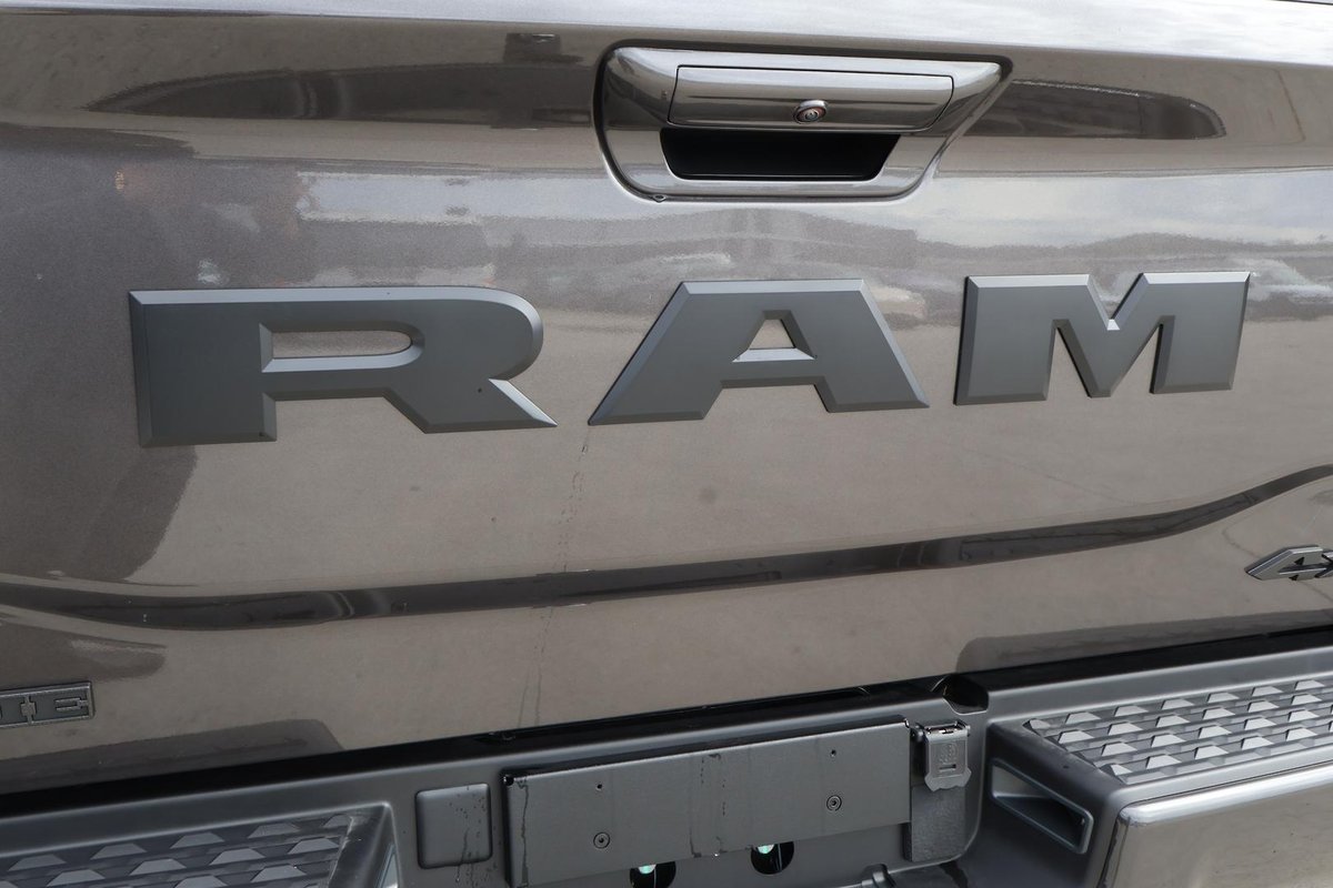2026 RAM 2500 Laramie DJ MY26 4X4 Dual Range image 42