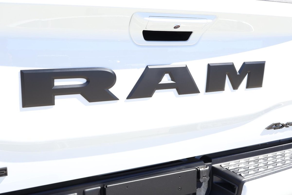 2026 RAM 2500 Laramie Rambox DJ MY26 4X4 Dual Range image 39