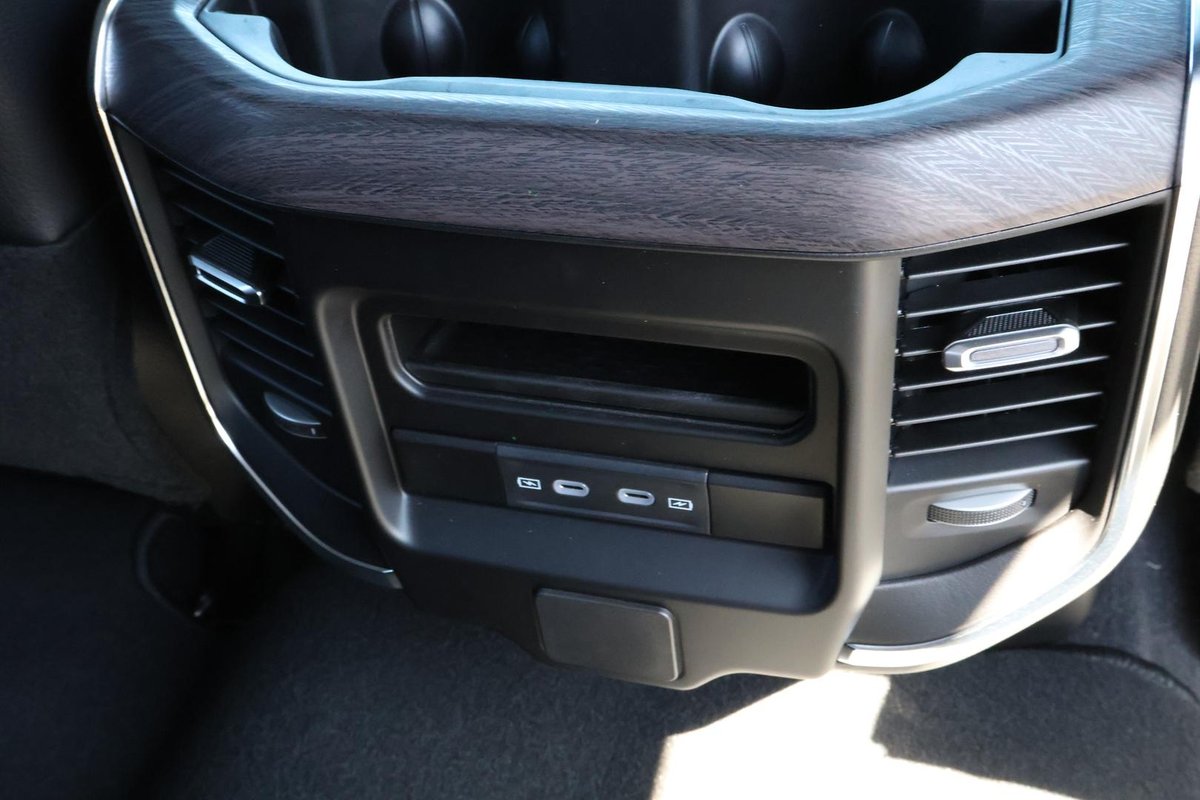 2026 RAM 2500 Laramie Rambox DJ MY26 4X4 Dual Range image 28