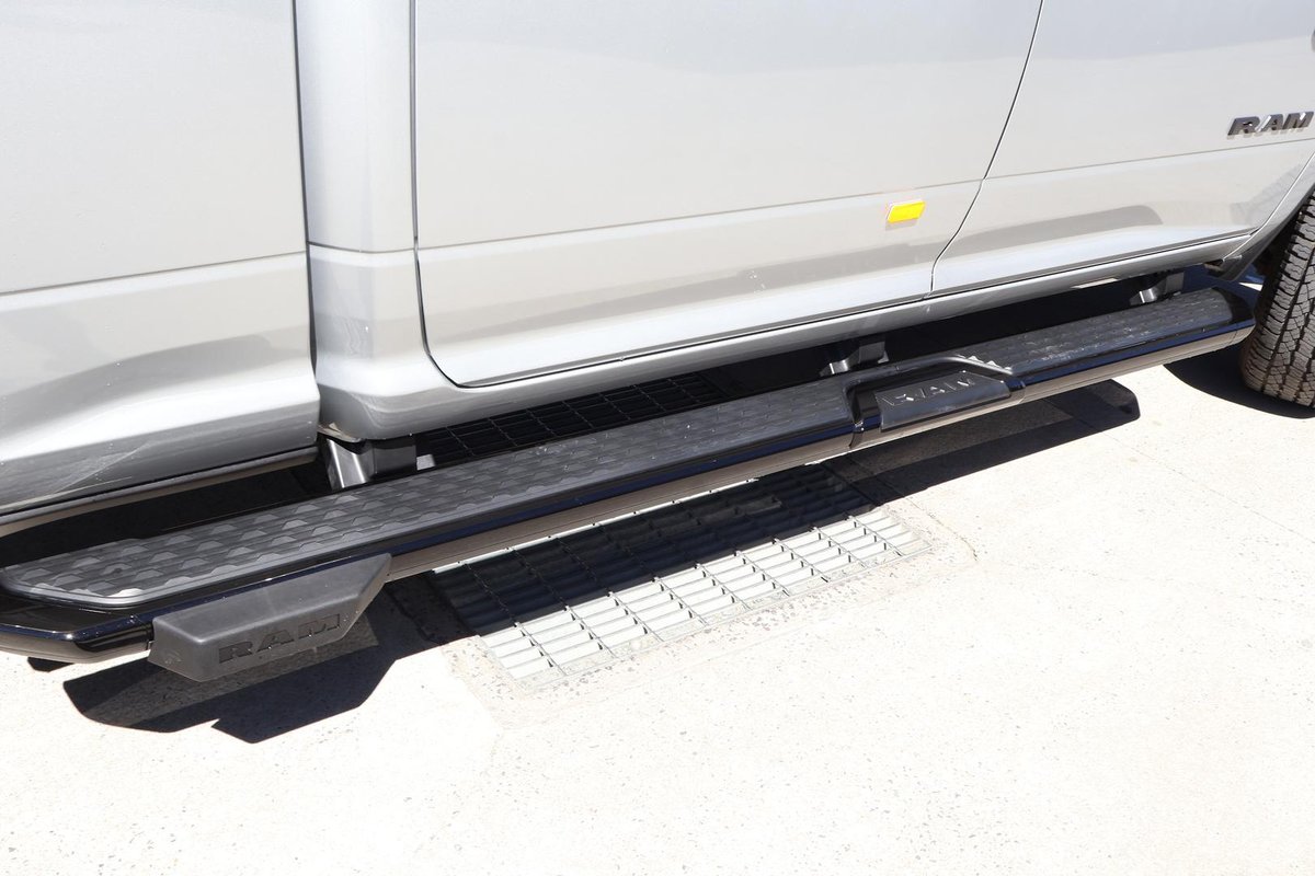 2026 RAM 2500 Laramie Rambox DJ MY26 4X4 Dual Range image 39
