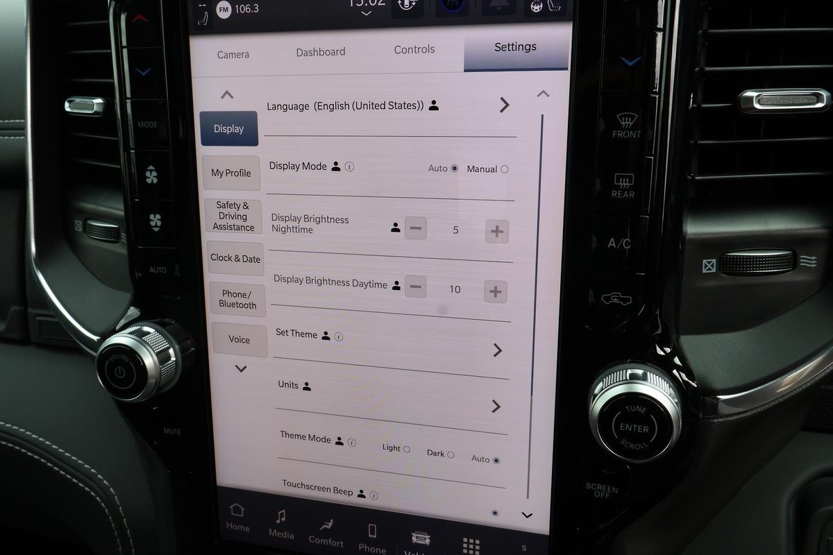 2026 RAM 2500 Laramie Rambox DJ MY26 4X4 Dual Range image 18