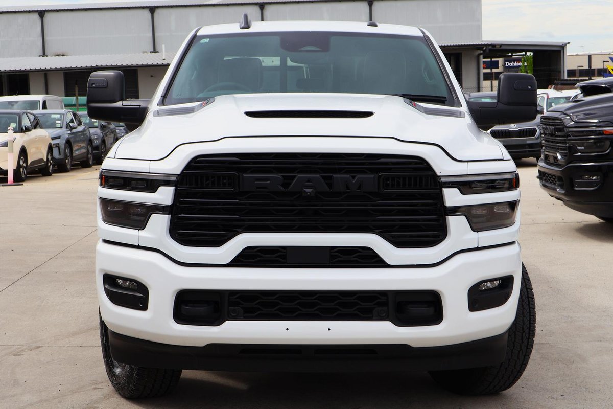 2026 RAM 2500 Laramie Rambox DJ MY26 4X4 Dual Range image 2