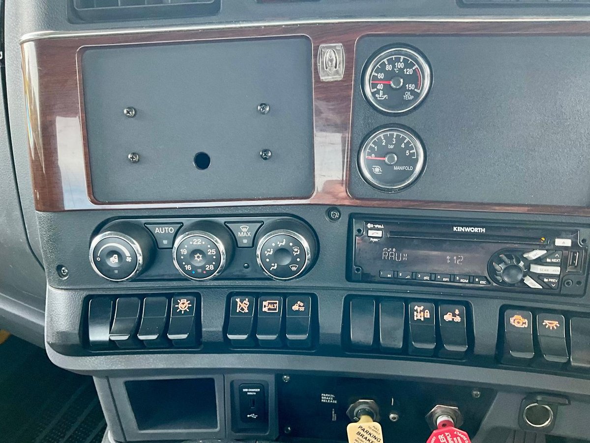 2018 Kenworth T610 SAR image 10