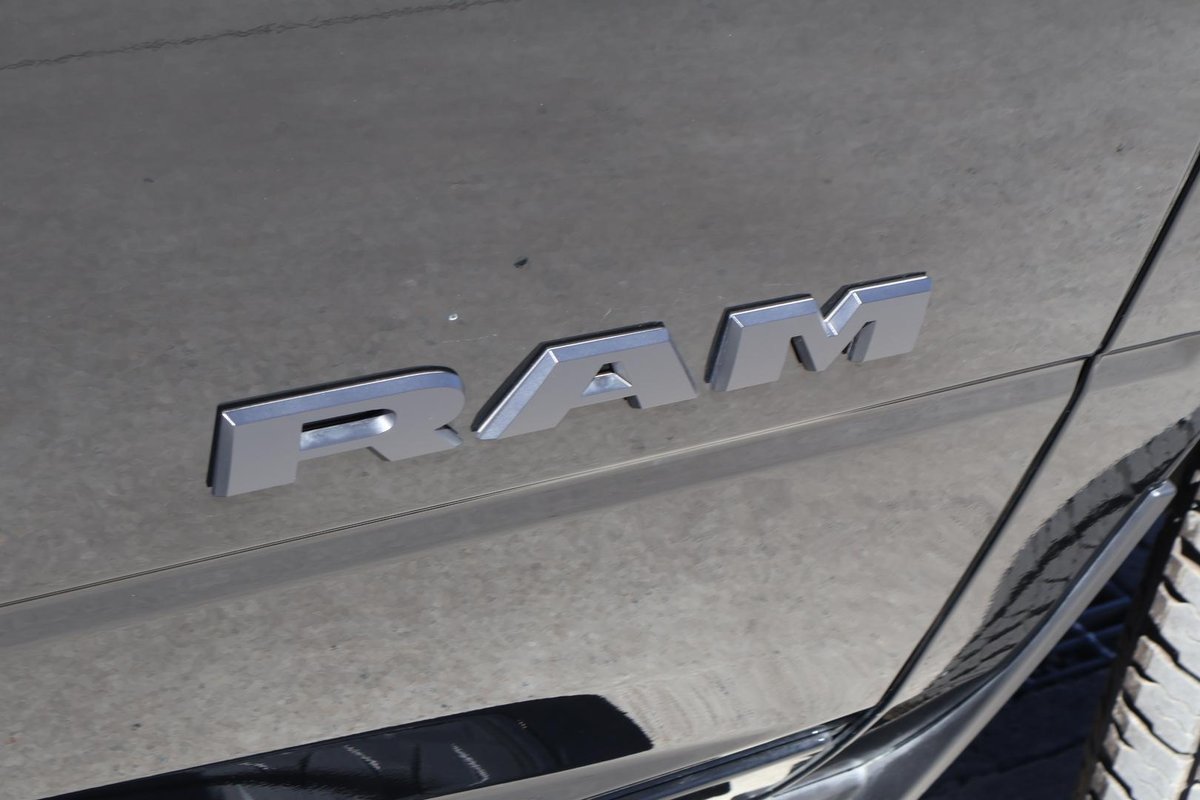 2026 RAM 2500 Laramie DJ MY26 4X4 Dual Range image 37