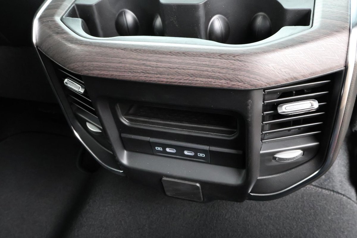 2026 RAM 2500 Laramie DJ MY26 4X4 Dual Range image 28