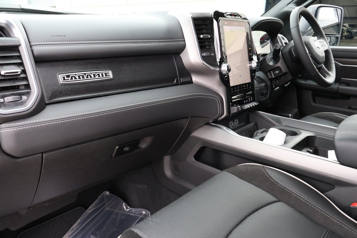 2026 RAM 2500 Laramie DJ MY26 4X4 Dual Range image 29