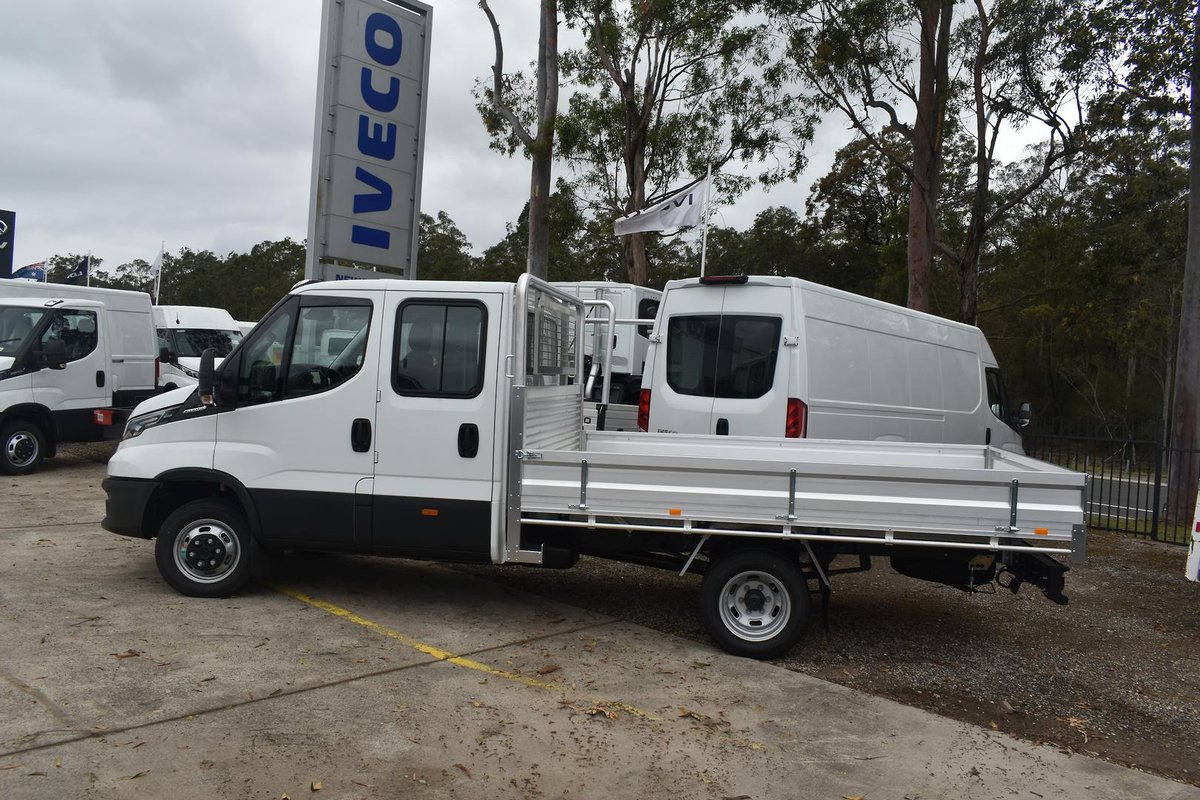 2025 Iveco Daily 50C18 image 5
