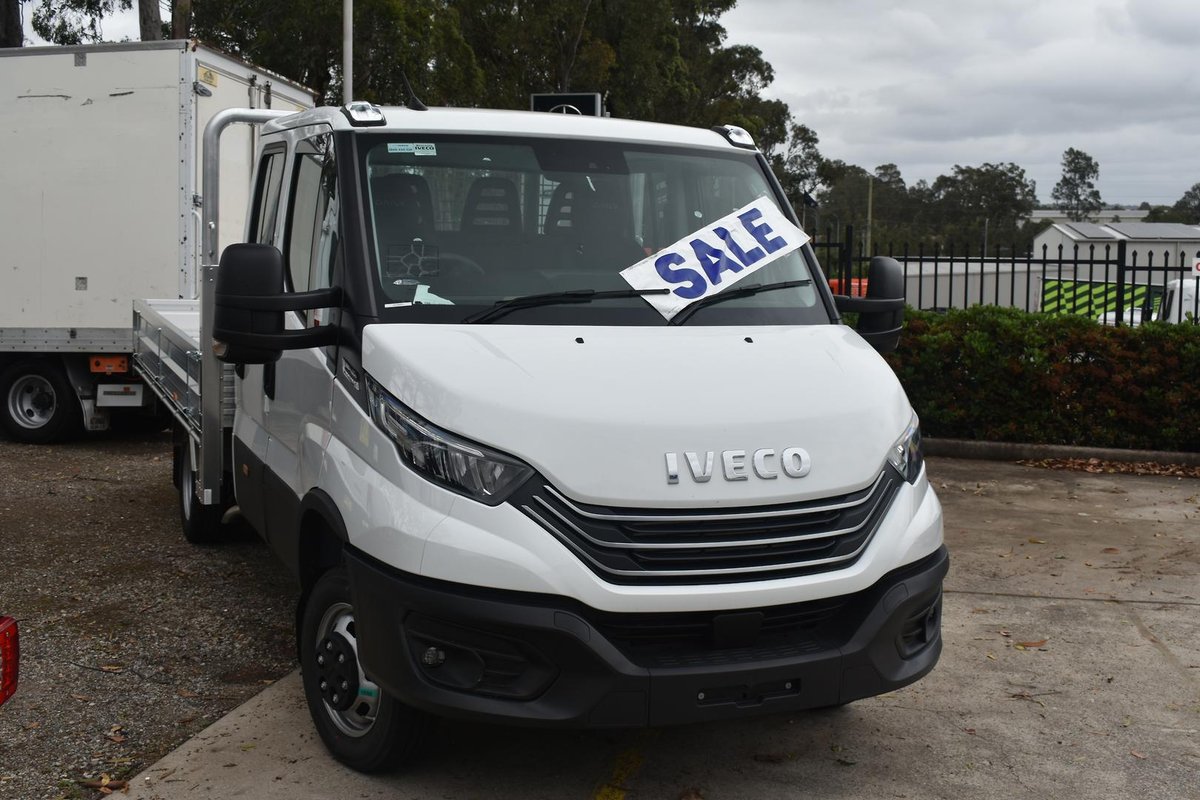 2025 Iveco Daily 50C18 image 2