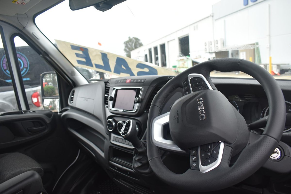 2025 Iveco Daily 50C18 image 11