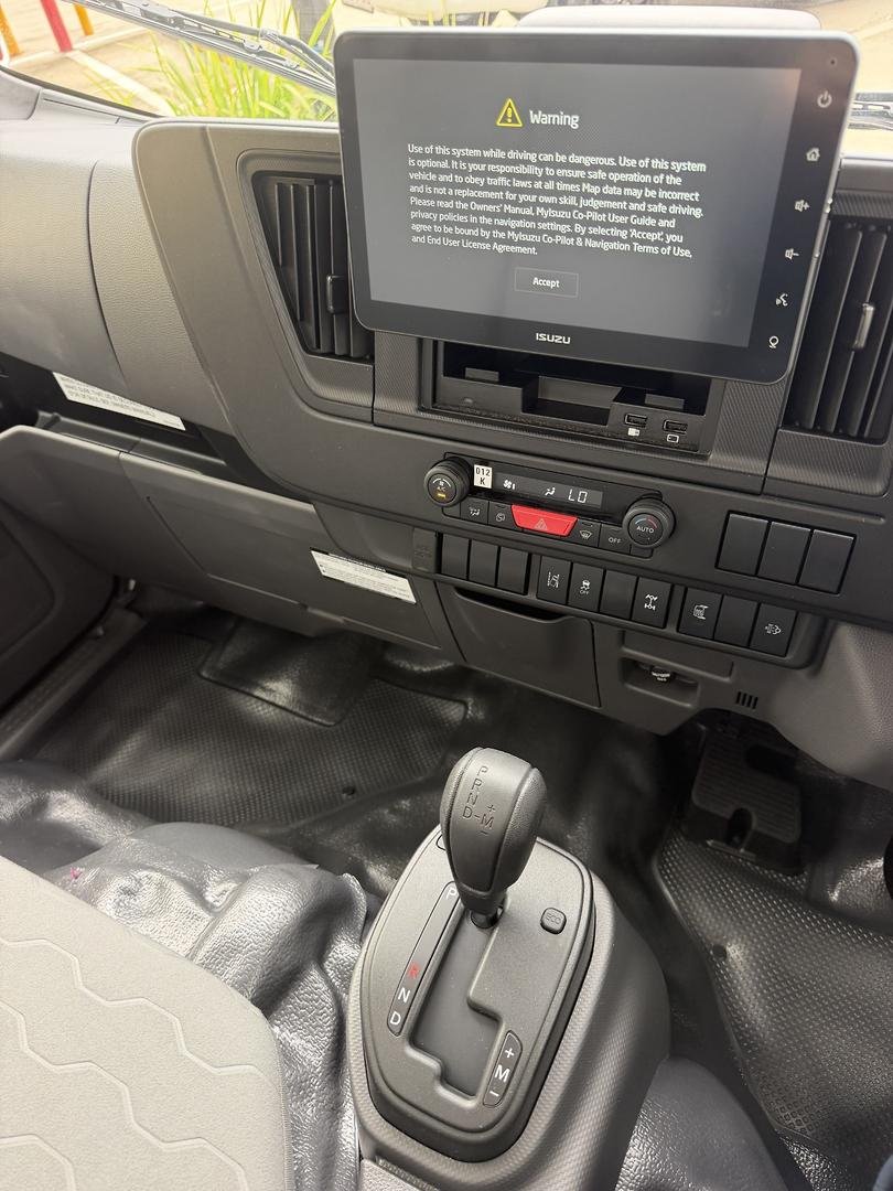 2026 Isuzu N Series NMS 65-150 MT D28 Traypack image 21