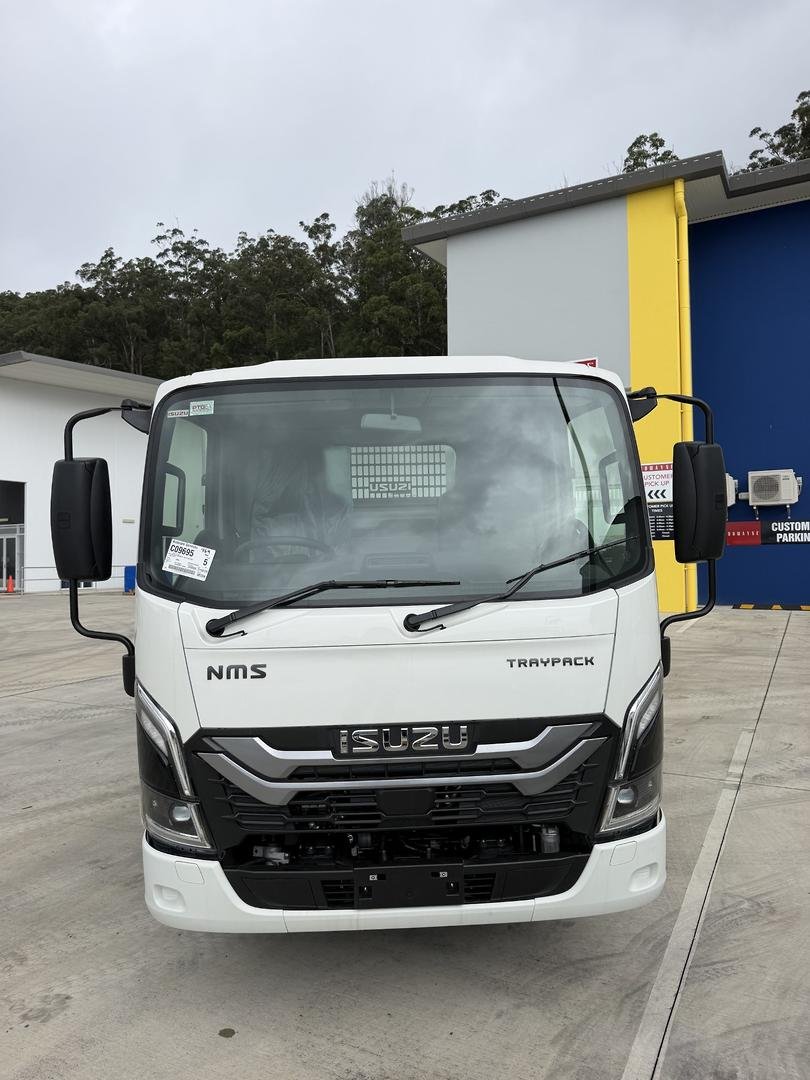 2026 Isuzu N Series NMS 65-150 MT D28 Traypack image 4