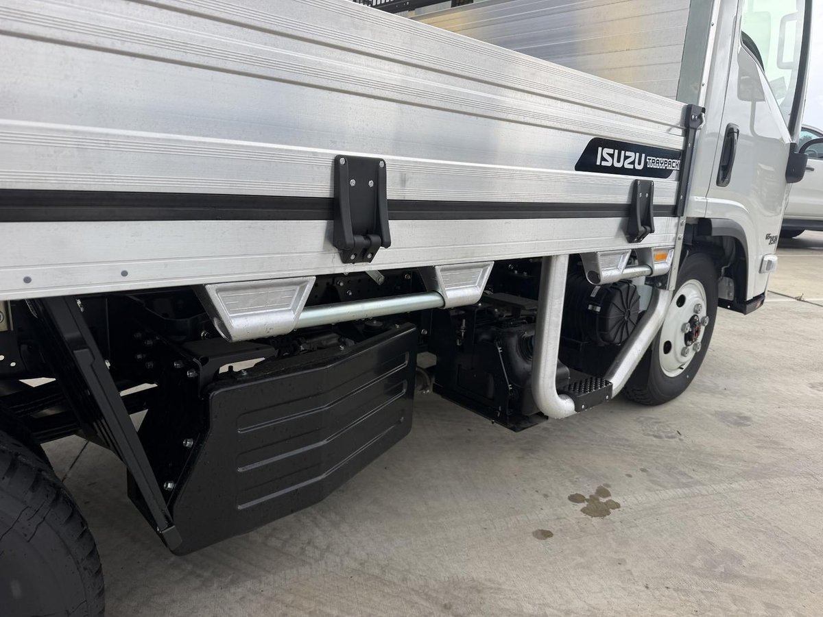 2026 Isuzu N Series NMS 65-150 MT D28 Traypack image 15