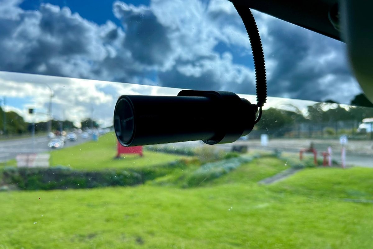 2012 Isuzu F Series FRR 500 image 26