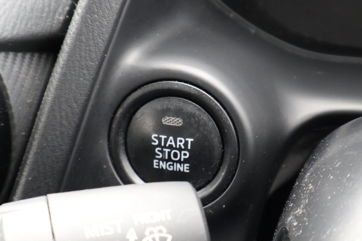 2017 Mazda 2 Genki DJ Series image 16