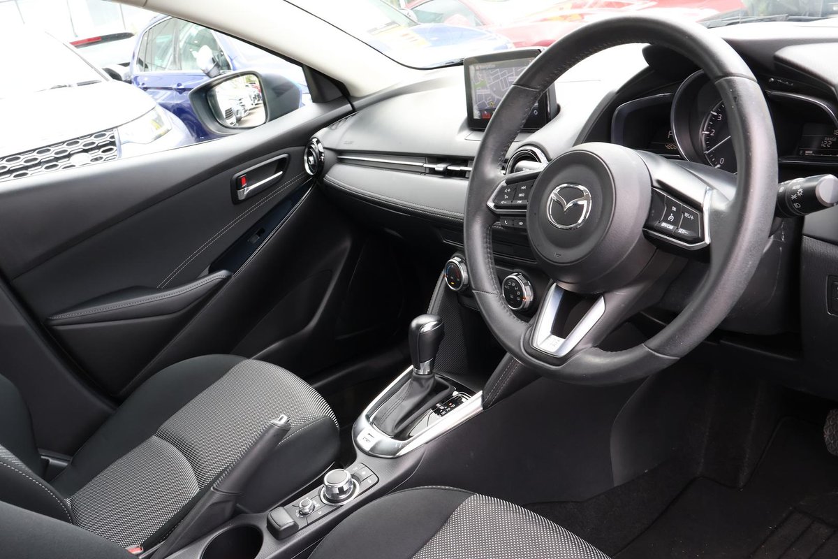 2017 Mazda 2 Genki DJ Series image 7