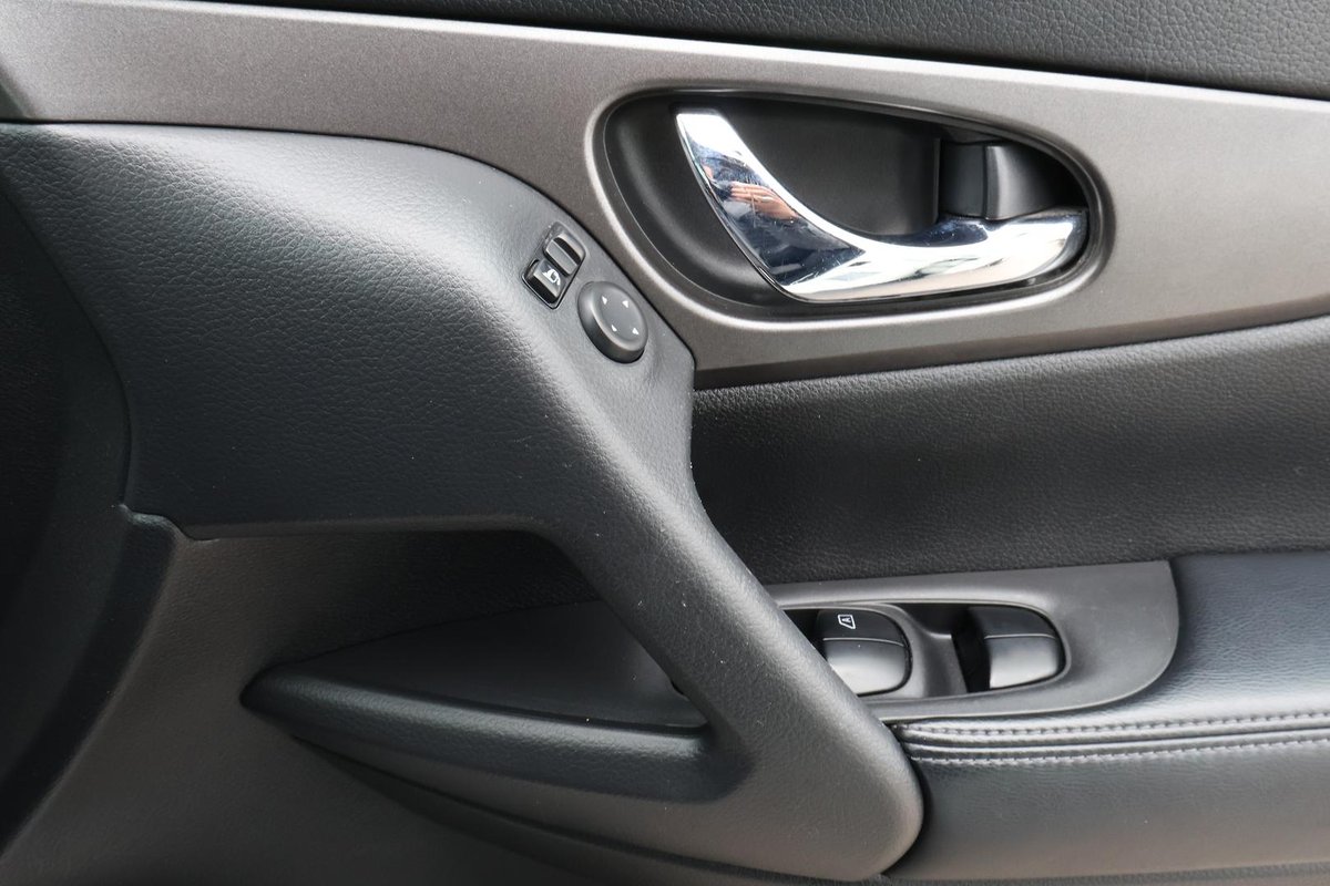 2014 Nissan X-TRAIL ST-L T32 image 21