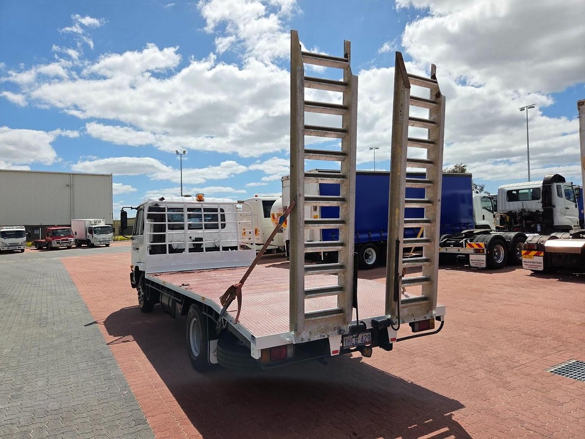 2005 UD Mk240 Beavertail And Ramps image 8