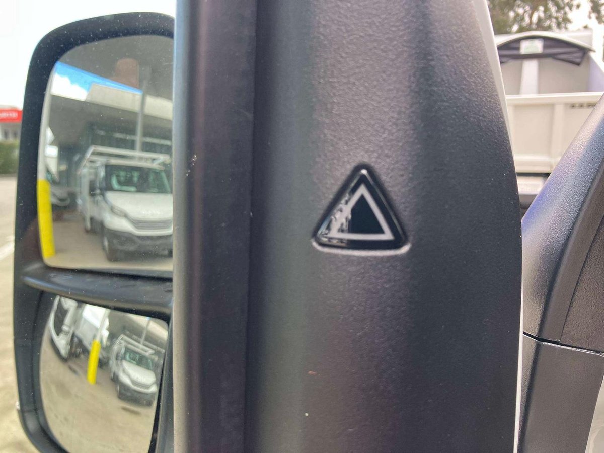 2026 Iveco Daily 42S18V image 24
