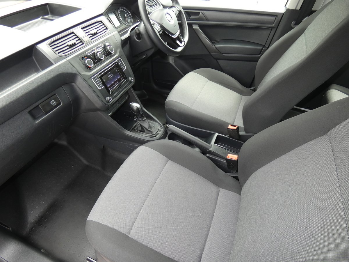 2019 Volkswagen Caddy TSI220 2KN MY19 image 16