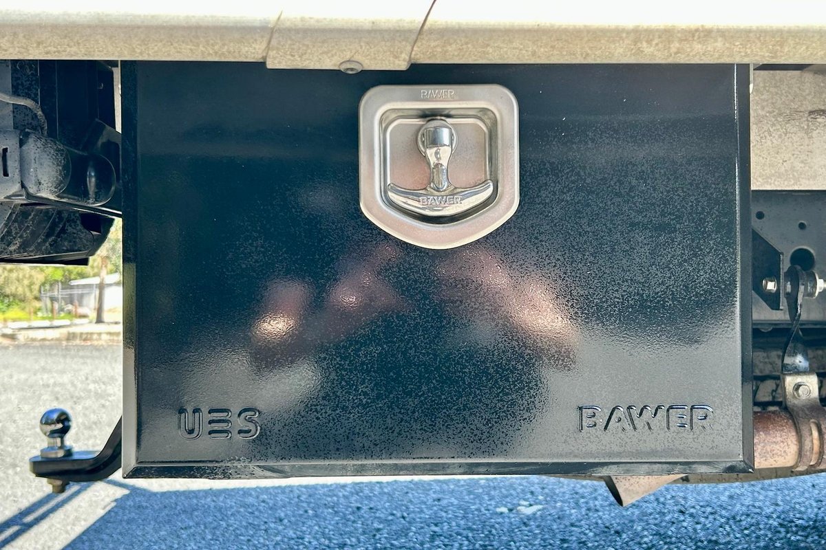 2023 Isuzu N Series NNR 45-150 image 15