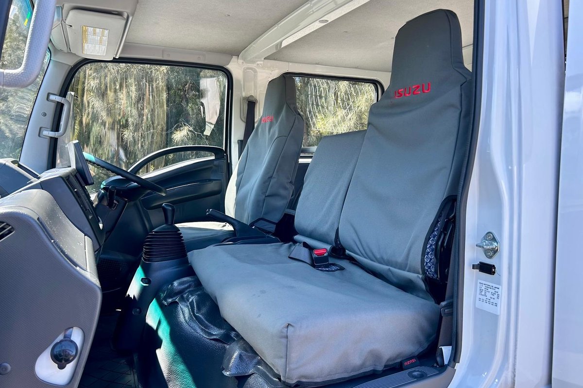 2023 Isuzu N Series NNR 45-150 image 24