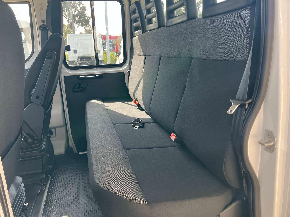 2026 Iveco Daily 50C18 image 14