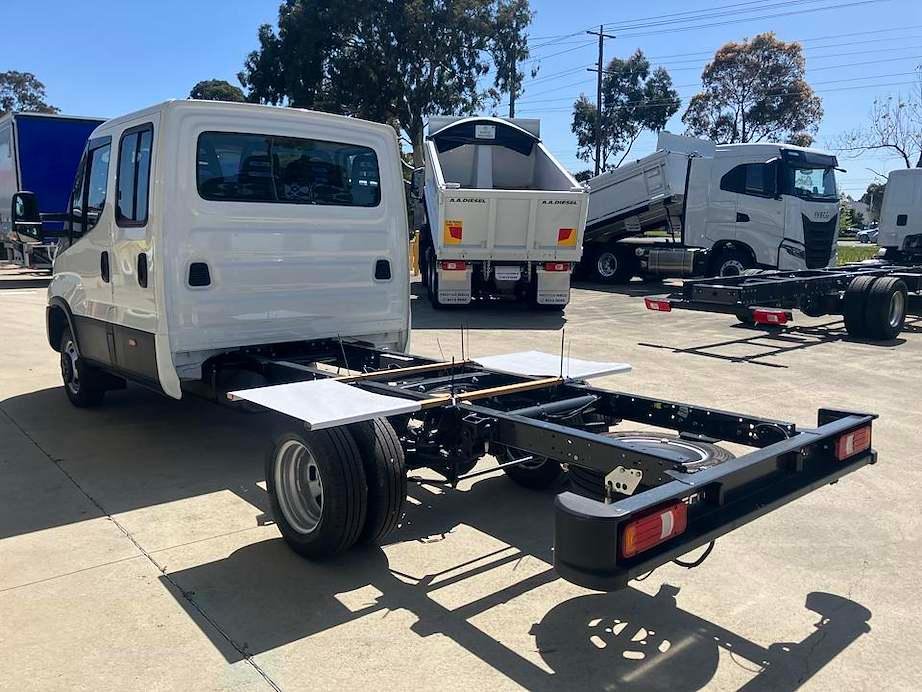 2026 Iveco Daily 50C18 image 11