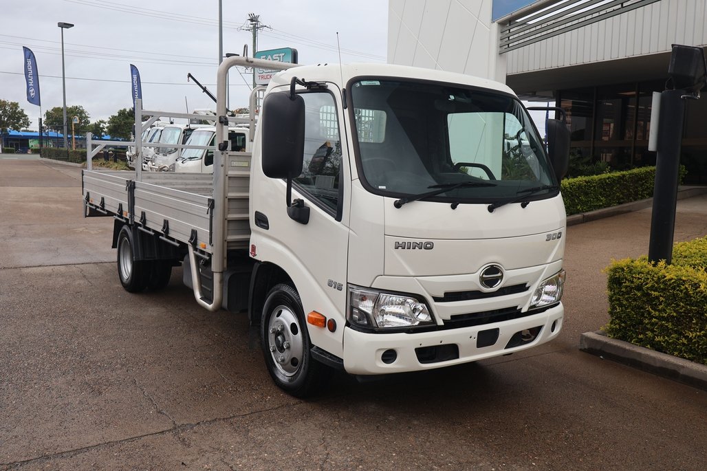 2022 HINO DUTRO 616 image 12