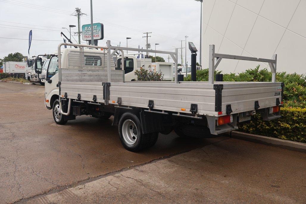 2022 HINO DUTRO 616 image 22
