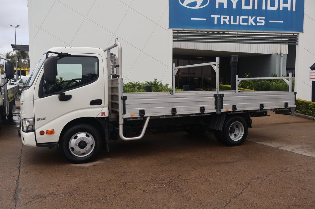 2022 HINO DUTRO 616 image 7