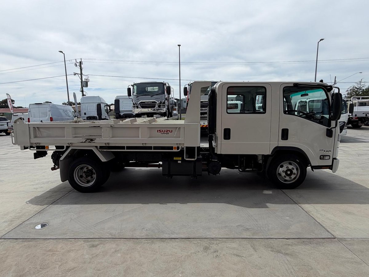 2023 Isuzu N Series NPR 65/45-190 Tipper image 3