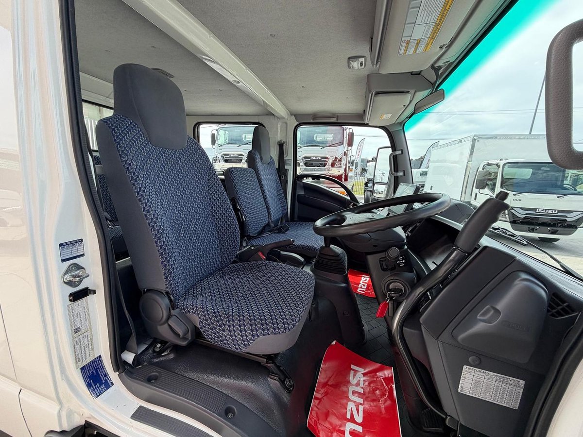 2023 Isuzu N Series NPR 65/45-190 Tipper image 11