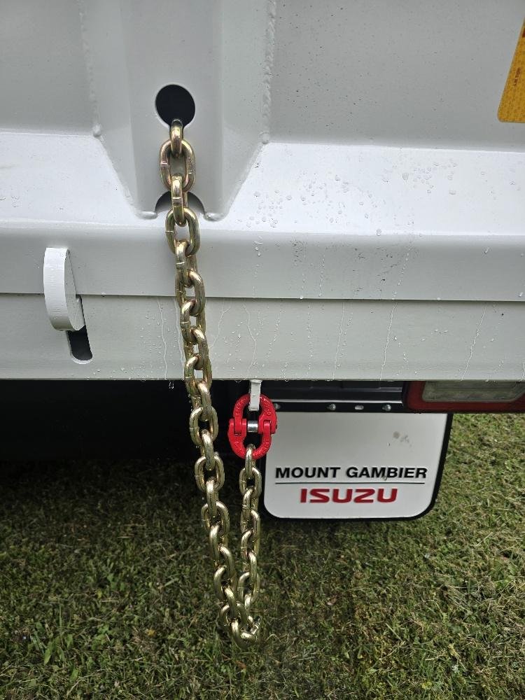 2026 Isuzu F Series FVD 170-300 AT R47 image 6
