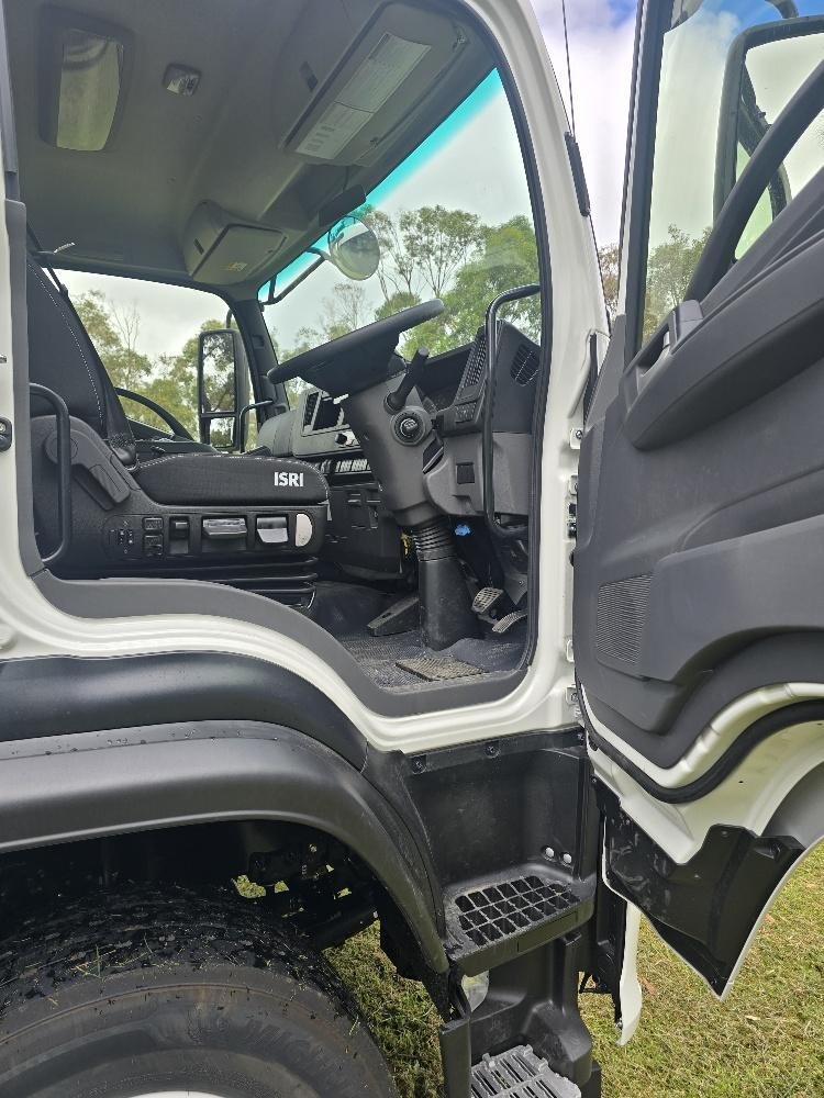 2026 Isuzu F Series FVD 170-300 AT R47 image 12