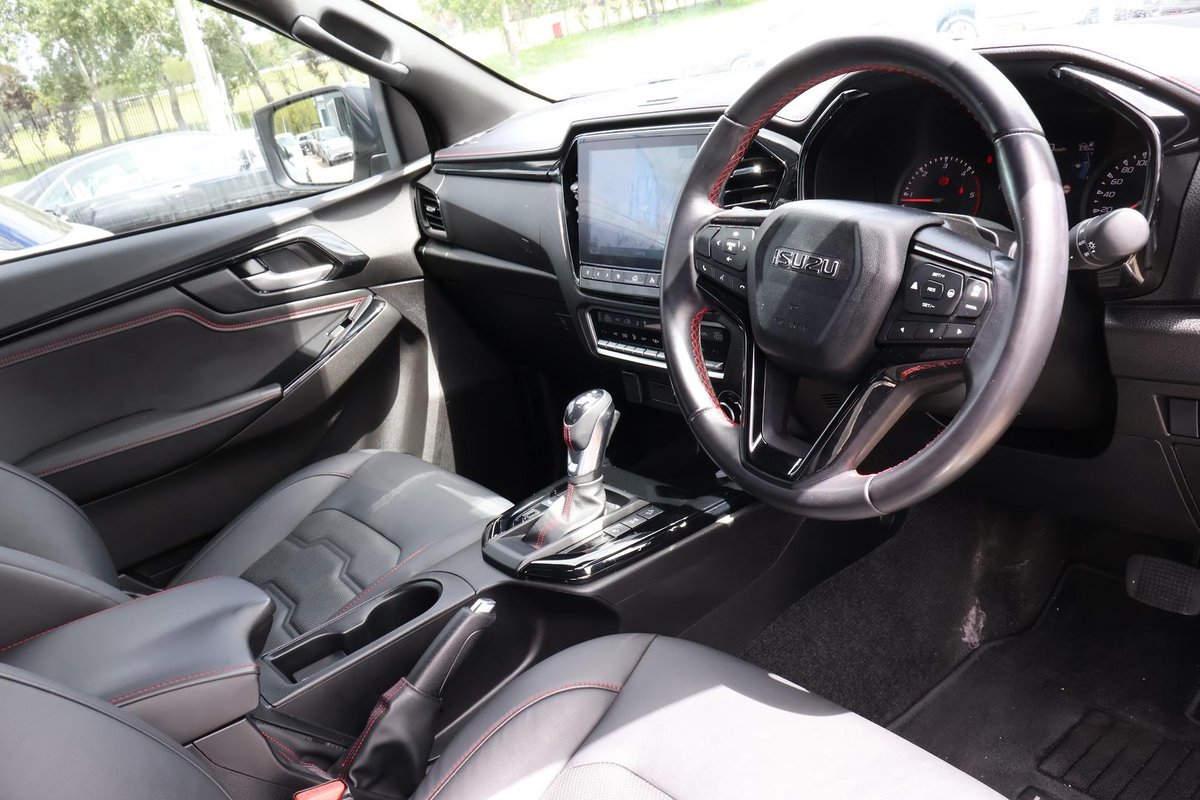 2022 Isuzu D-MAX X-TERRAIN MY23 4X4 Dual Range image 7