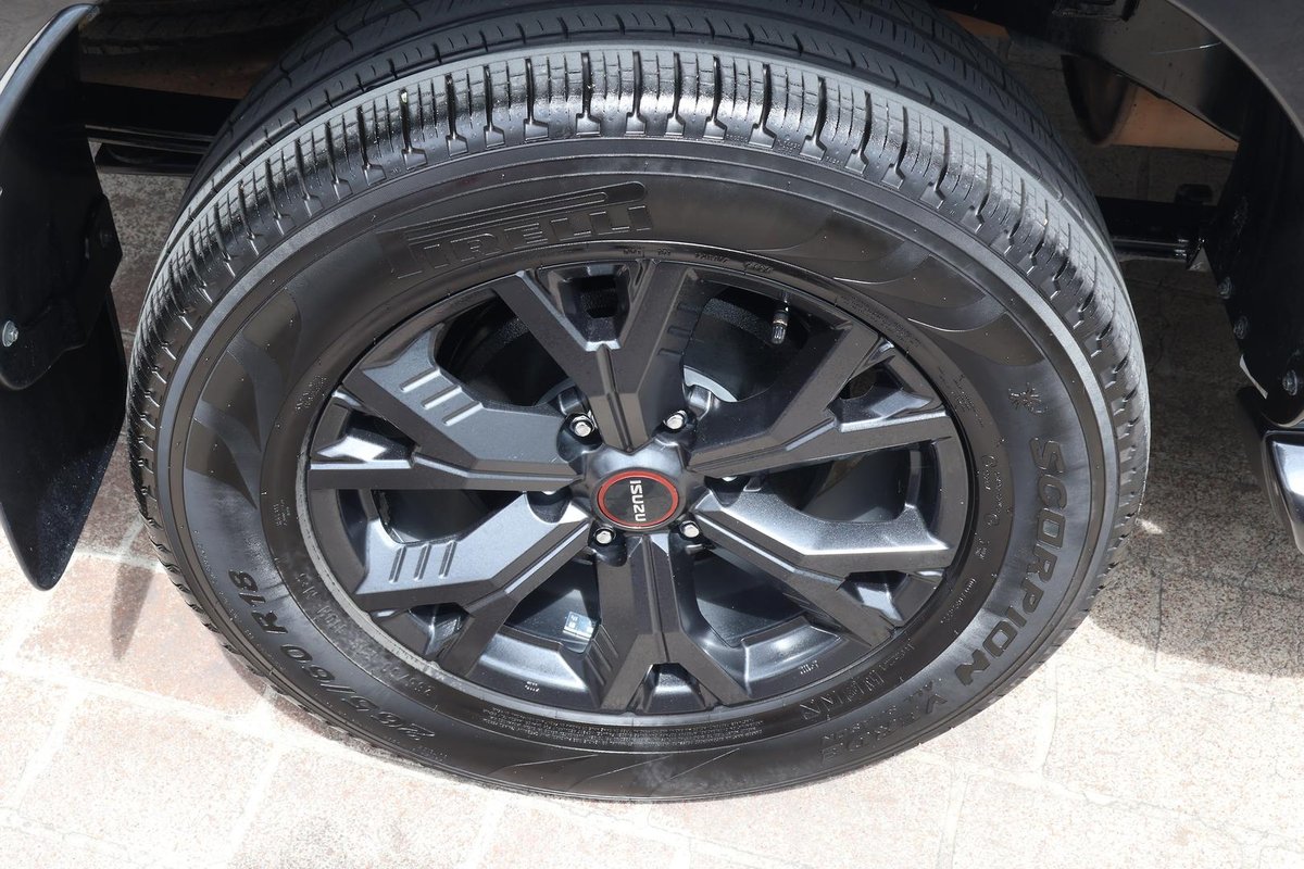 2022 Isuzu D-MAX X-TERRAIN MY23 4X4 Dual Range image 28