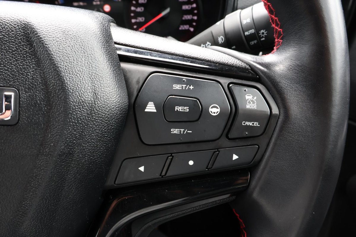 2022 Isuzu D-MAX X-TERRAIN MY23 4X4 Dual Range image 11