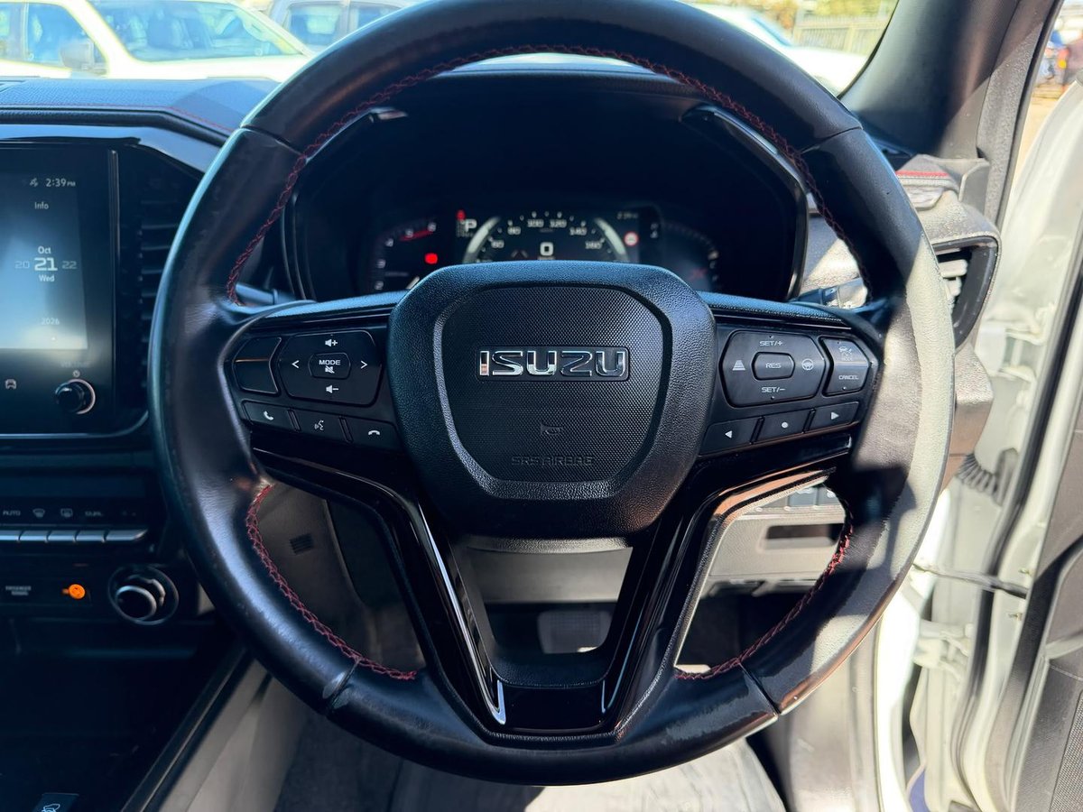 2024 Isuzu D-MAX X-TERRAIN MY24 4X4 Dual Range image 11