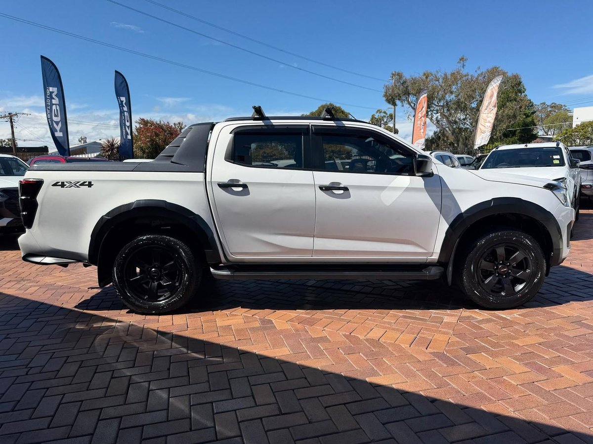 2024 Isuzu D-MAX X-TERRAIN MY24 4X4 Dual Range image 6
