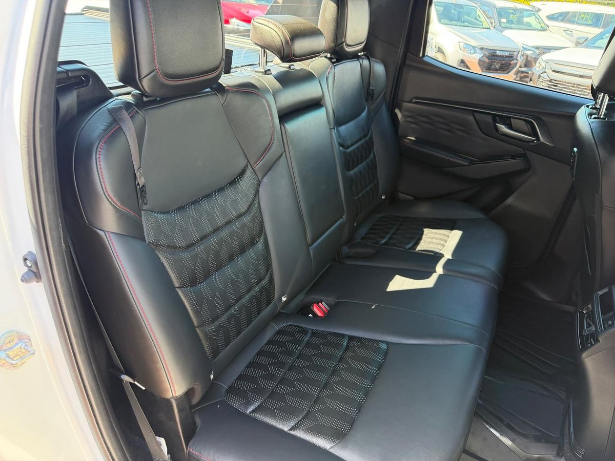 2024 Isuzu D-MAX X-TERRAIN MY24 4X4 Dual Range image 20