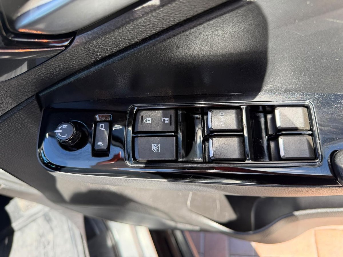 2024 Isuzu D-MAX X-TERRAIN MY24 4X4 Dual Range image 14