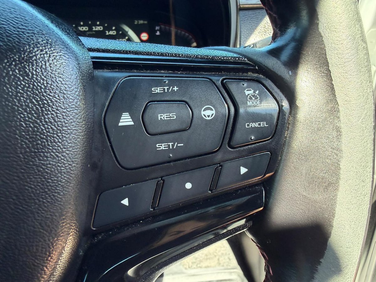 2024 Isuzu D-MAX X-TERRAIN MY24 4X4 Dual Range image 18