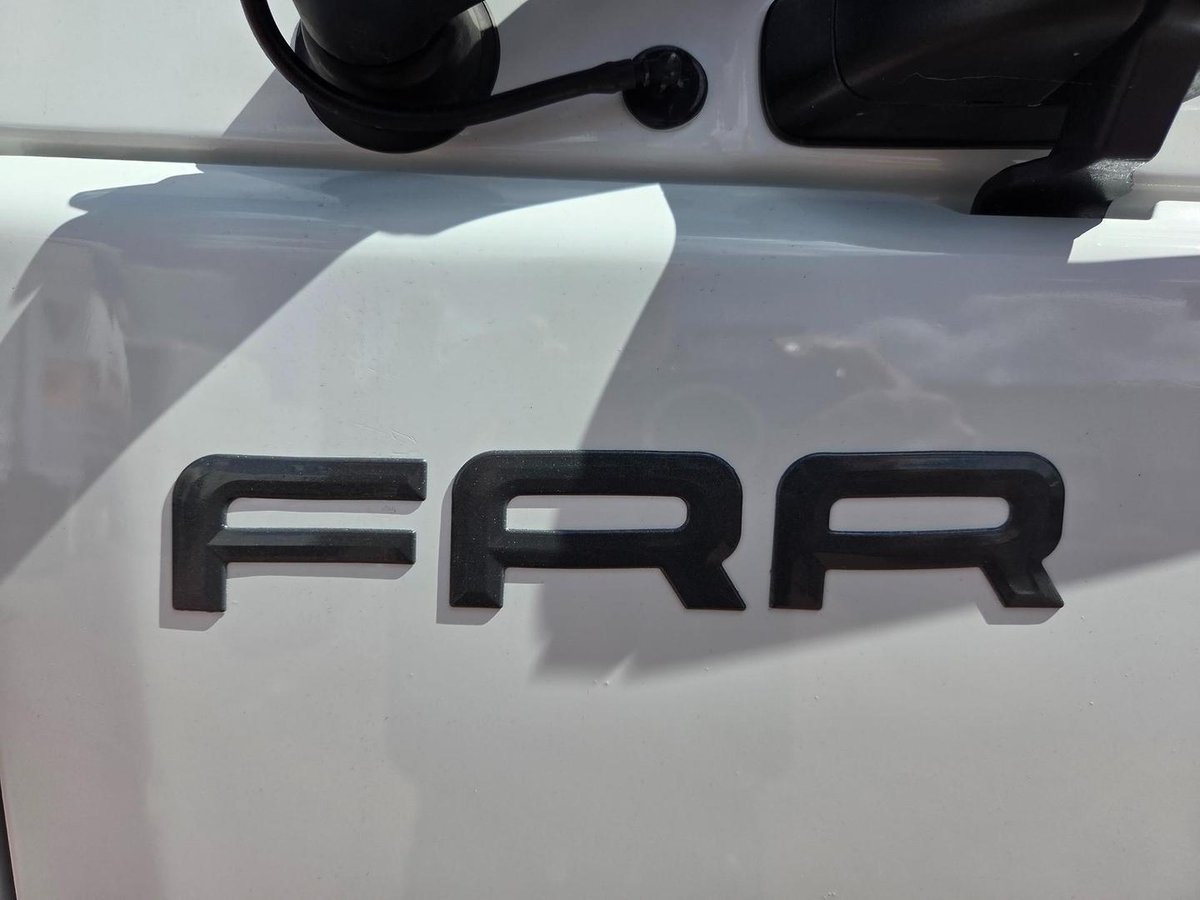 2014 Isuzu Frr600 6 Ton Tray image 9