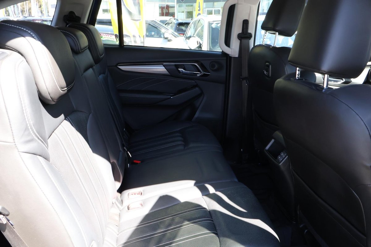 2022 Isuzu MU-X LS-T MY22 4X4 Dual Range image 24